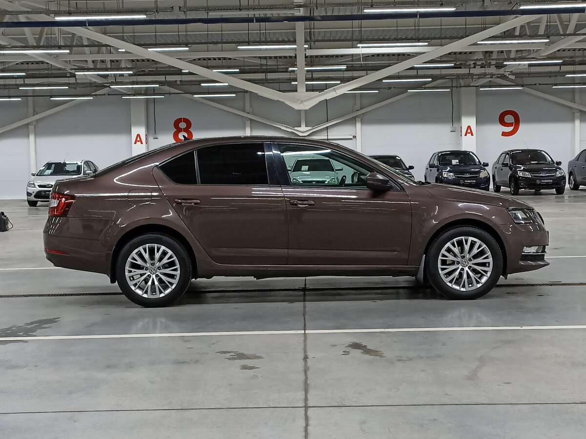 Купить Skoda Octavia, 2018, 215 830 км, фото №4
