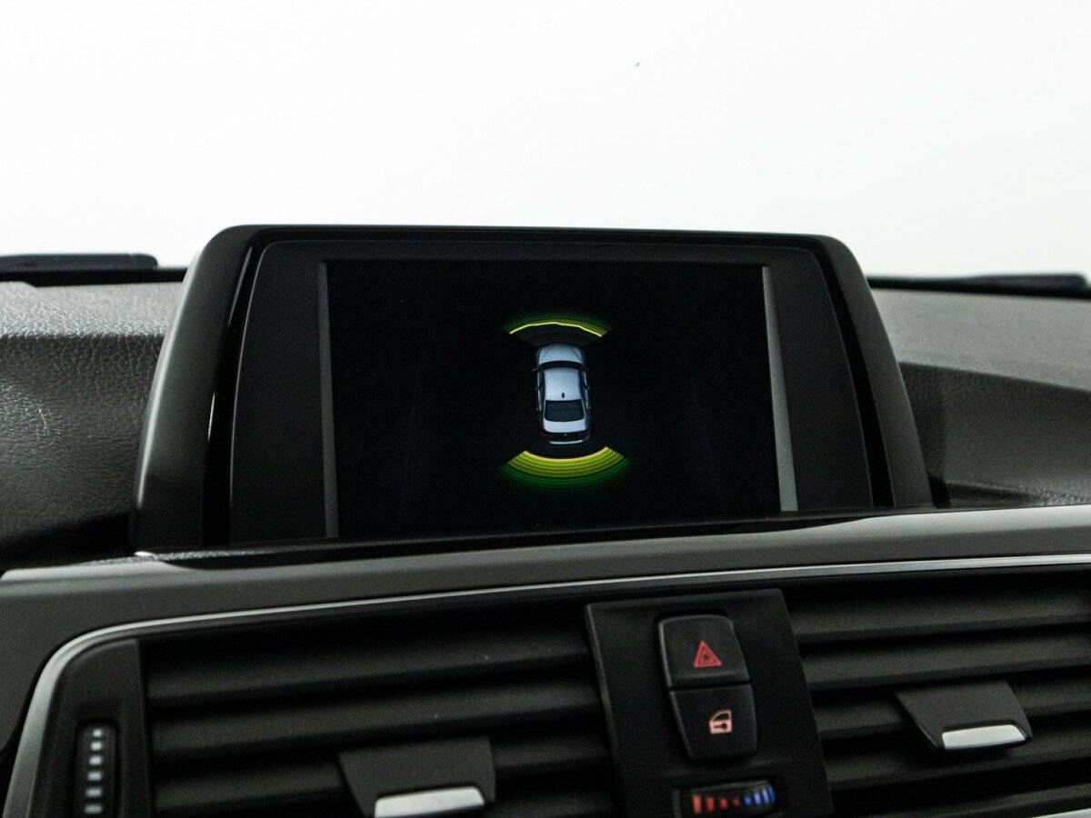 Купить BMW 3 серии 318i, 2017, 56 783 км, фото №15