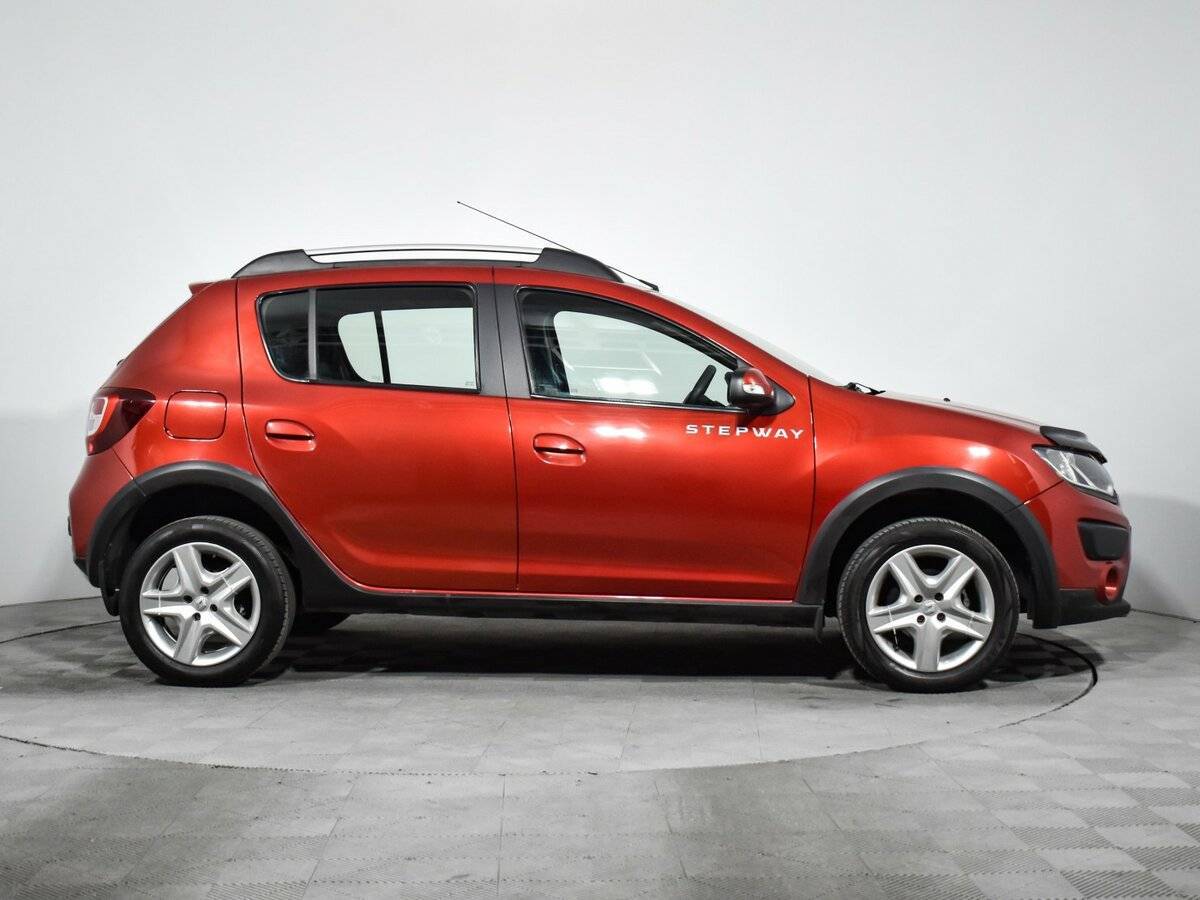 Купить Renault Sandero Stepway, 2014, 93 847 км, фото №4