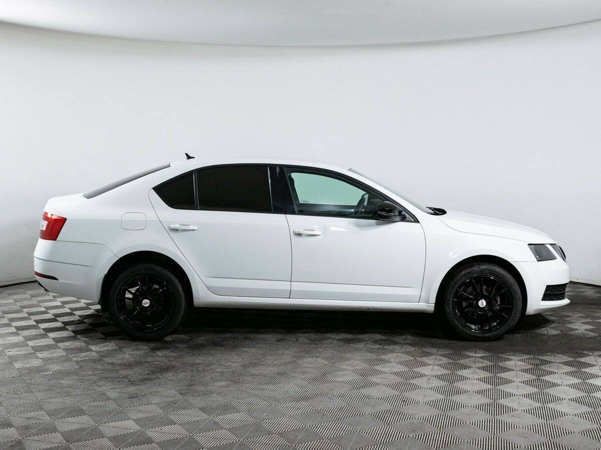 Купить Skoda Octavia, 2019, 53 000 км, фото №4
