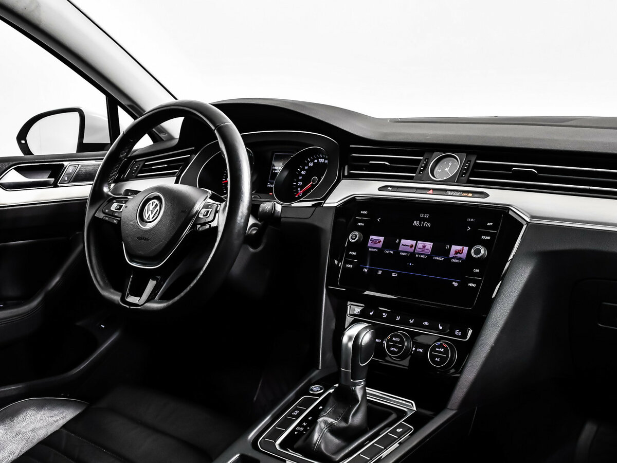 Купить Volkswagen Passat B8, 2018, 94 745 км, фото №8