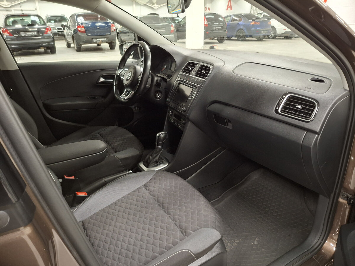 Купить Volkswagen Polo V Рестайлинг, 2018, 101 481 км, фото №11