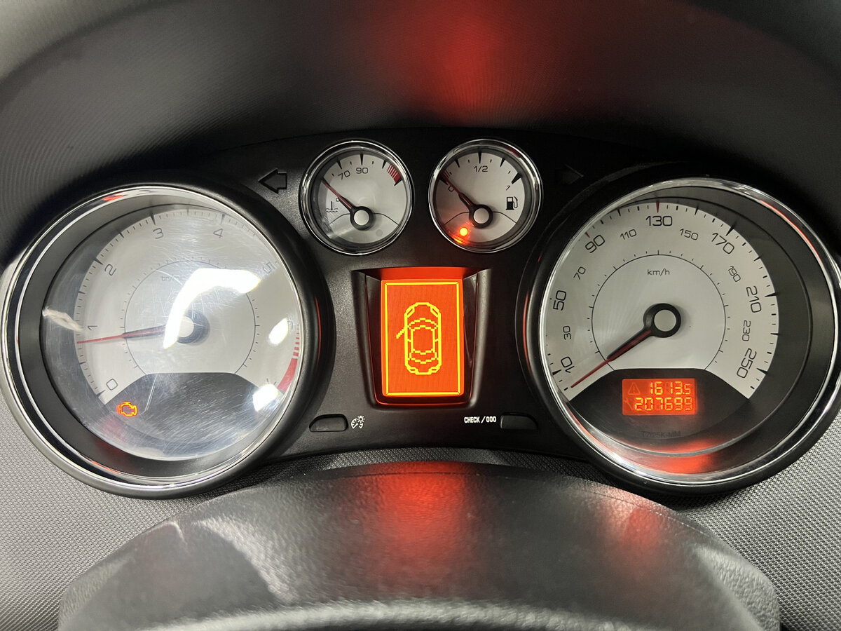 Купить Peugeot 308 I Рестайлинг, 2012, 207 668 км, фото №13