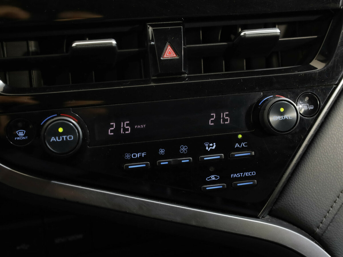 Купить Toyota Camry VIII (XV70) Рестайлинг, 2021, 155 293 км, фото №21